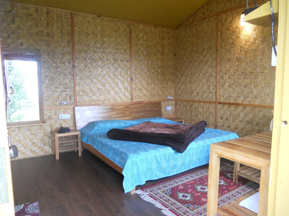 Hotel Sumit Kausani