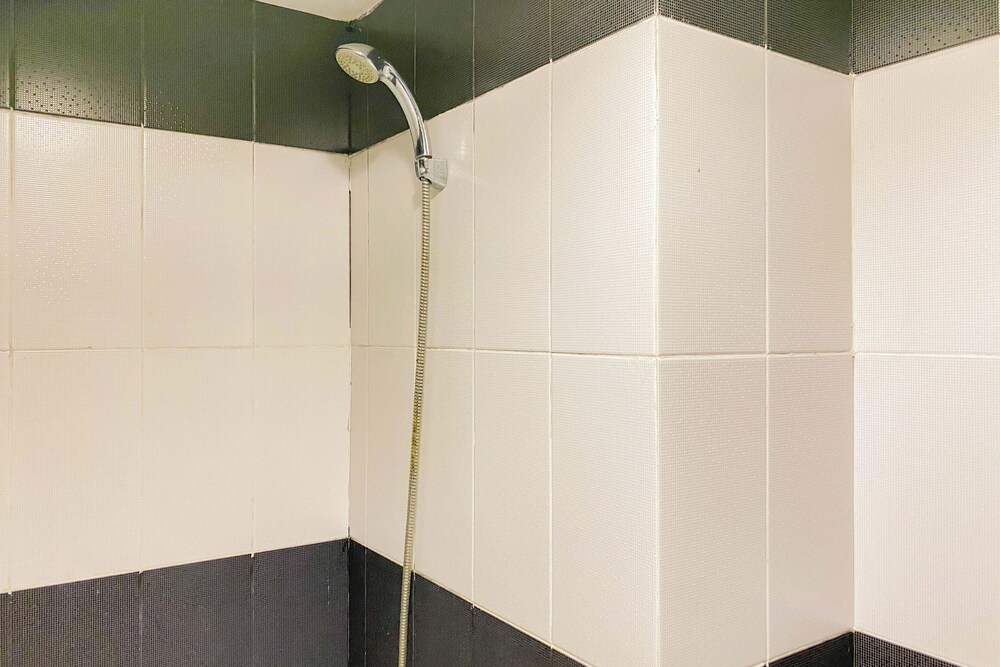 Comfort Living 2Br At Cinere Bellevue Suites Apartment