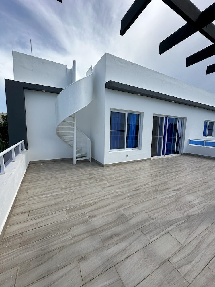 Timeless Luxury Villa