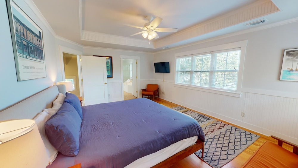 Miss Us Howl by Tybee Vacation Rentals