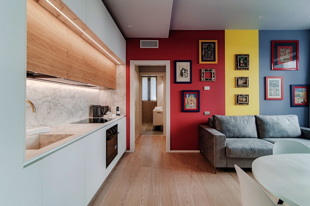 Home Three Colors