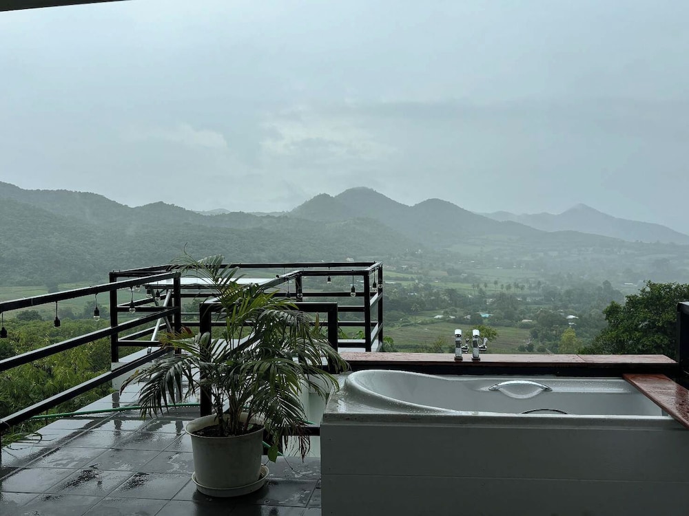 Tawan Ja Resort