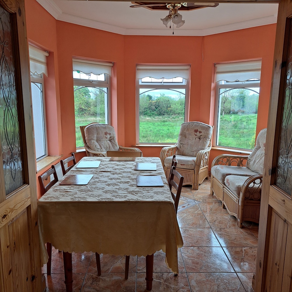 Spacious 6-bed House 10 Minutes From Knock Airport view 2