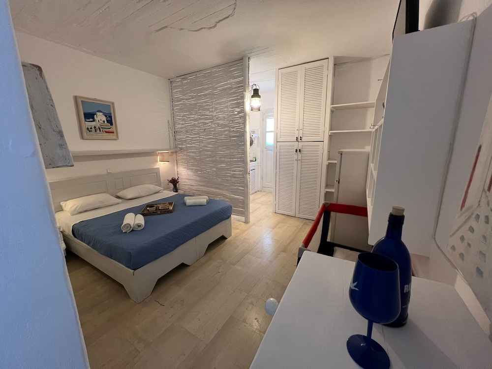 Mykonos Violet Nest - Sea View Escape photo 3