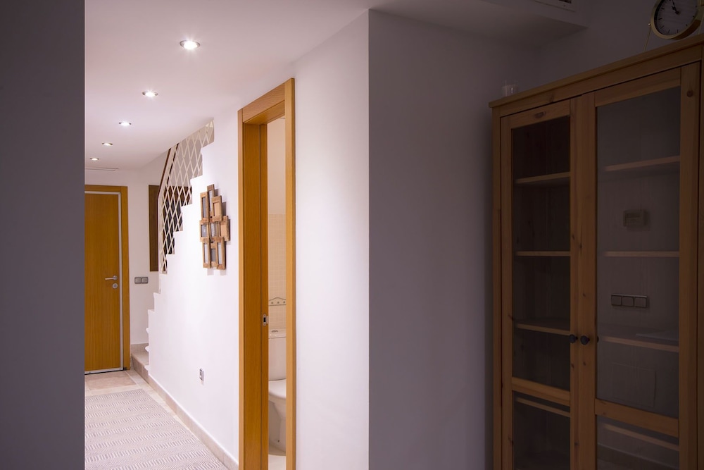 Penthouse M Reserva del Higueron 3 BEDROOMS. TRANSFER to the Beach and Train station. JACUZZI. WIFI. 2 PARKING. 2 SWIMMING POOL