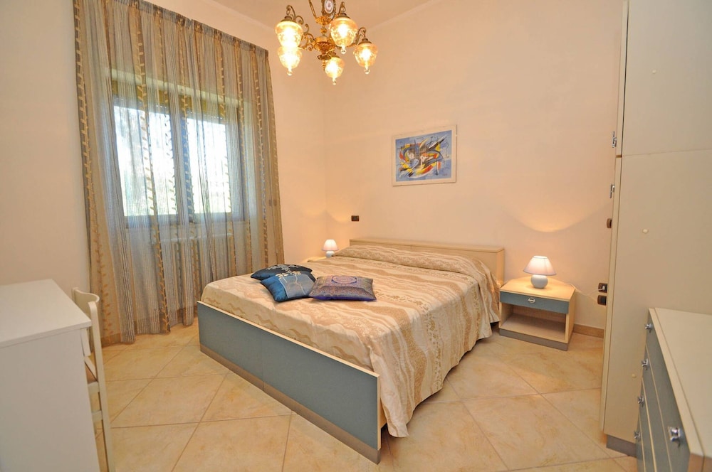 Villa Marechiaro 50 m From the sea 3 Bedrooms 2 Bathrooms