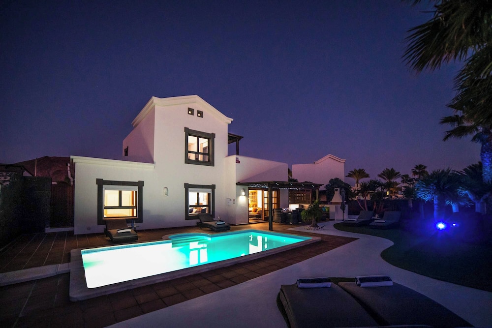 Villa Lucero