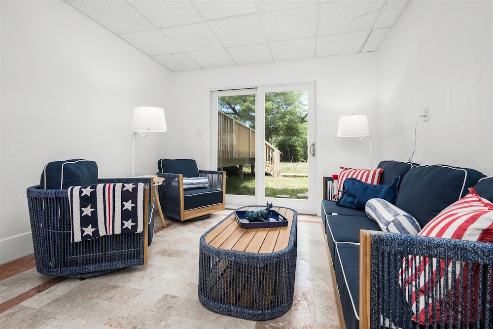 Cypress Cove 3 Bedroom Cottage