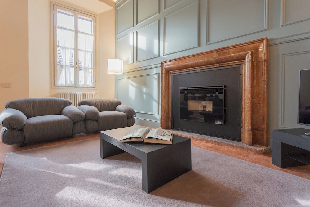 Torno Design Apartment by Rent all Como