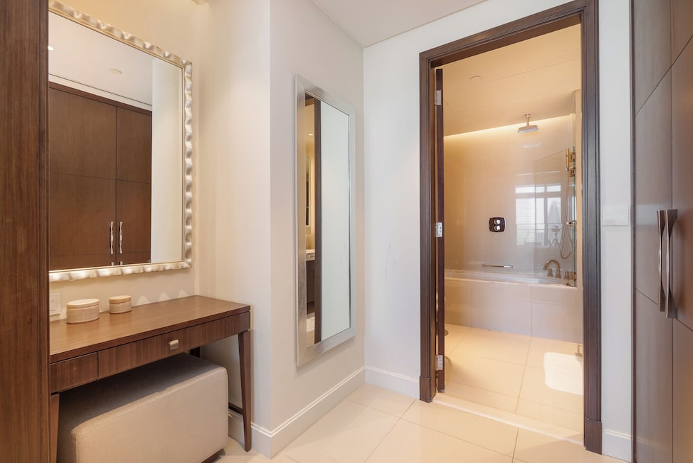 Luxury Living Spectacular Burj Views