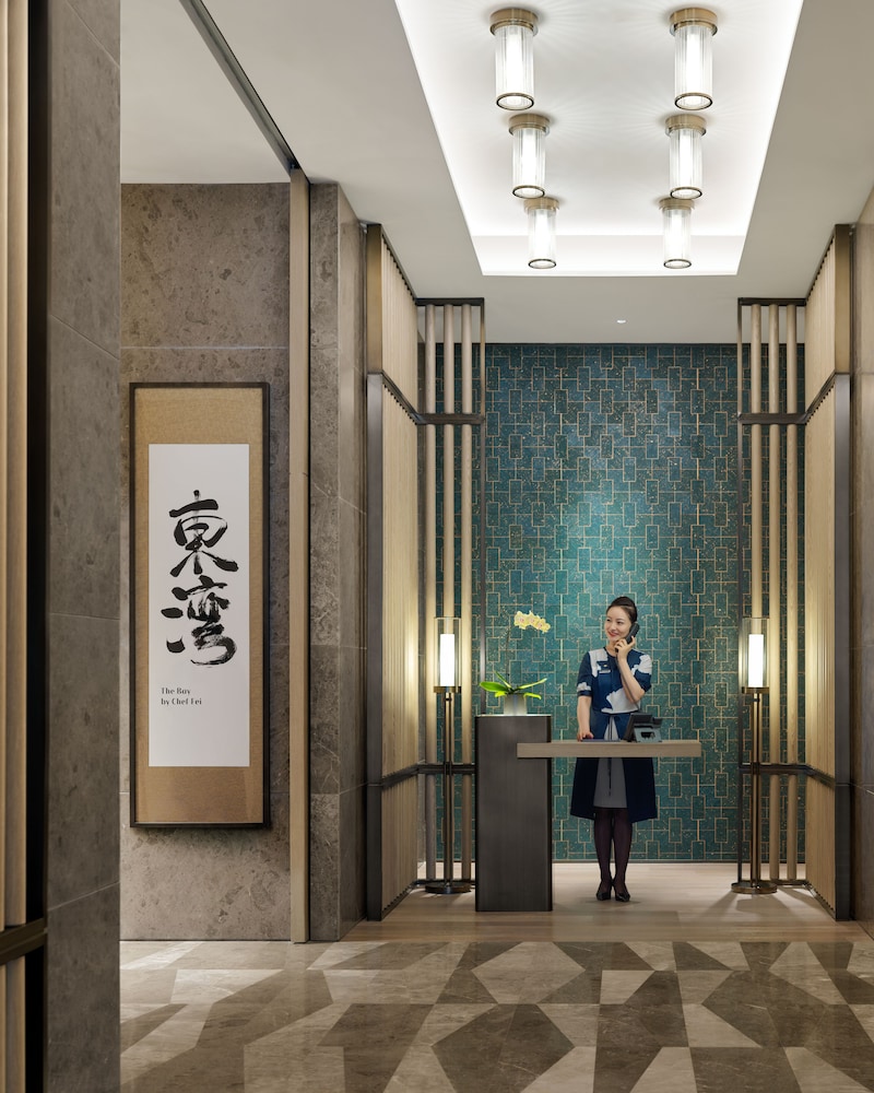 Mandarin Oriental, Shenzhen 64