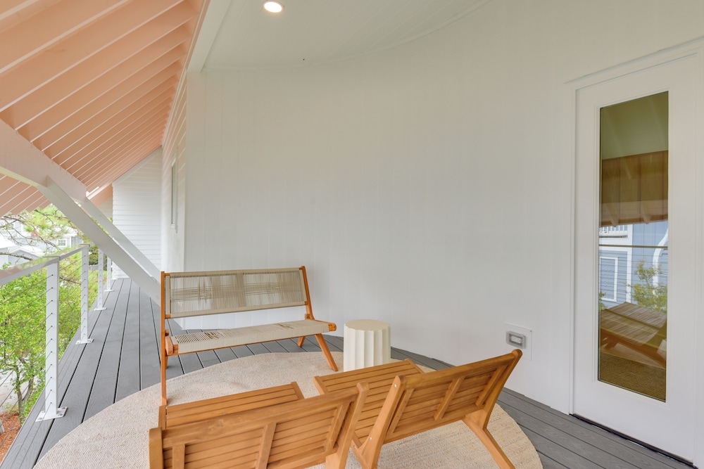 Stroll to Shore, Modern Santa Rosa Beach Duplex!