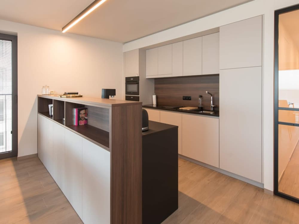 Open View Apartment by the Beach