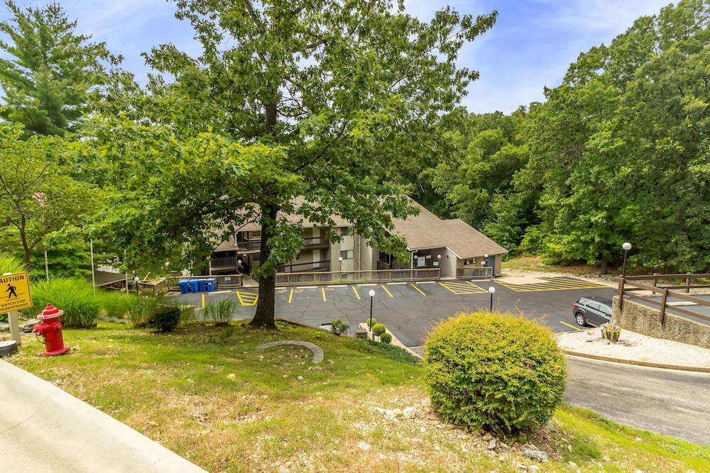 Lakewood Resort 1 Bedroom Condo 204