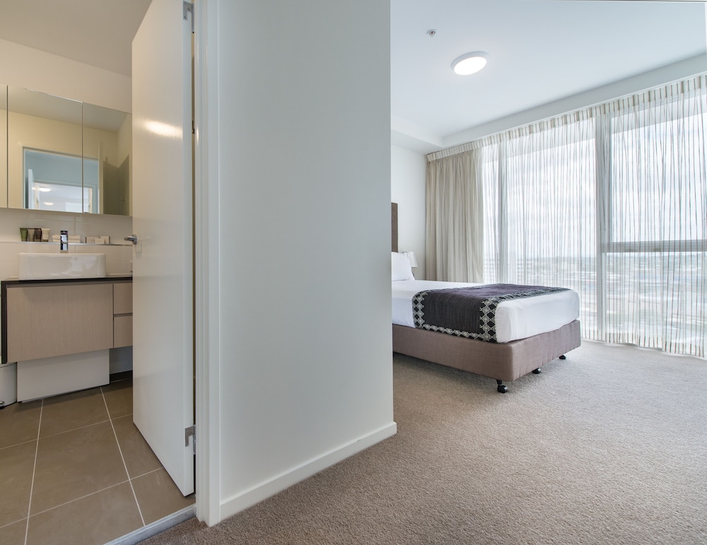 Rockhampton Vacations - Empire Apartment Hotel - Property Image 6