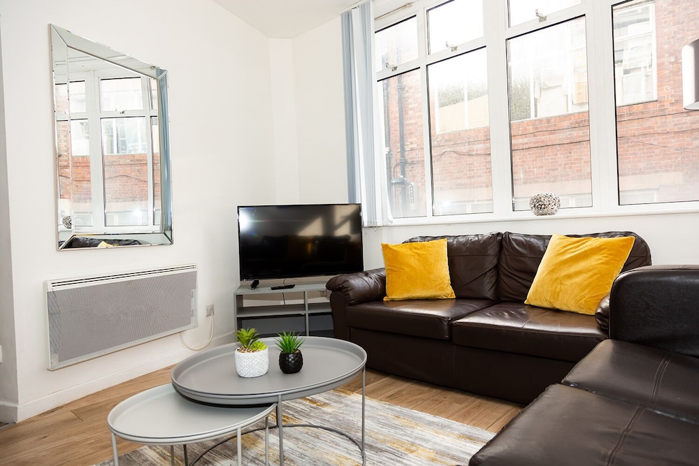 Alexander Apartments Powdene House view 3