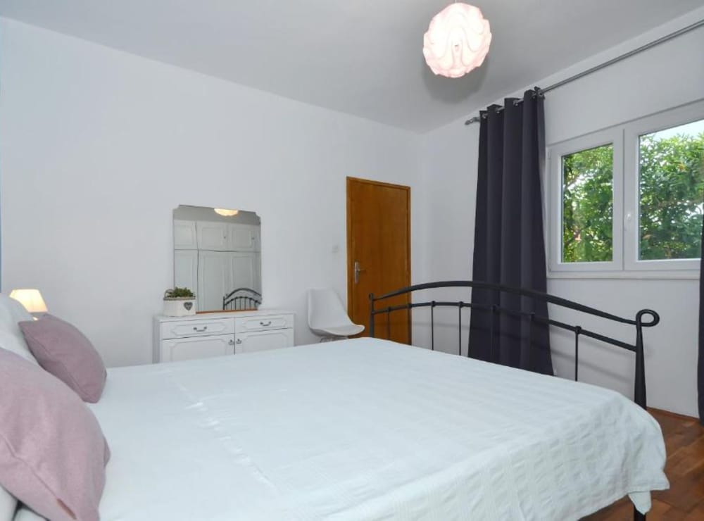 Apartments Nina