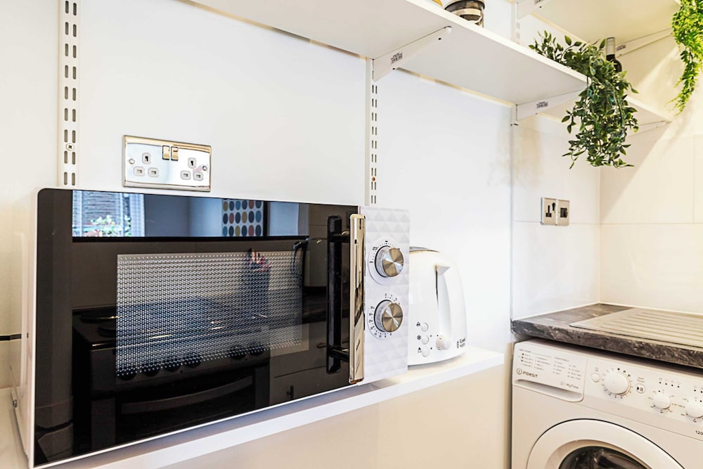 Charming One Bedroom Flat in Rotherhithe