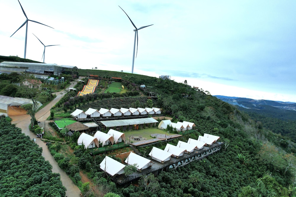 Cloud9 & Cloud View Glamping