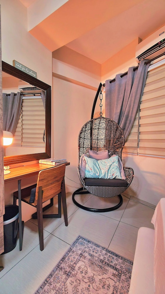 Urban Retreat at Shell Residences With Netflix 300mbps Wifi