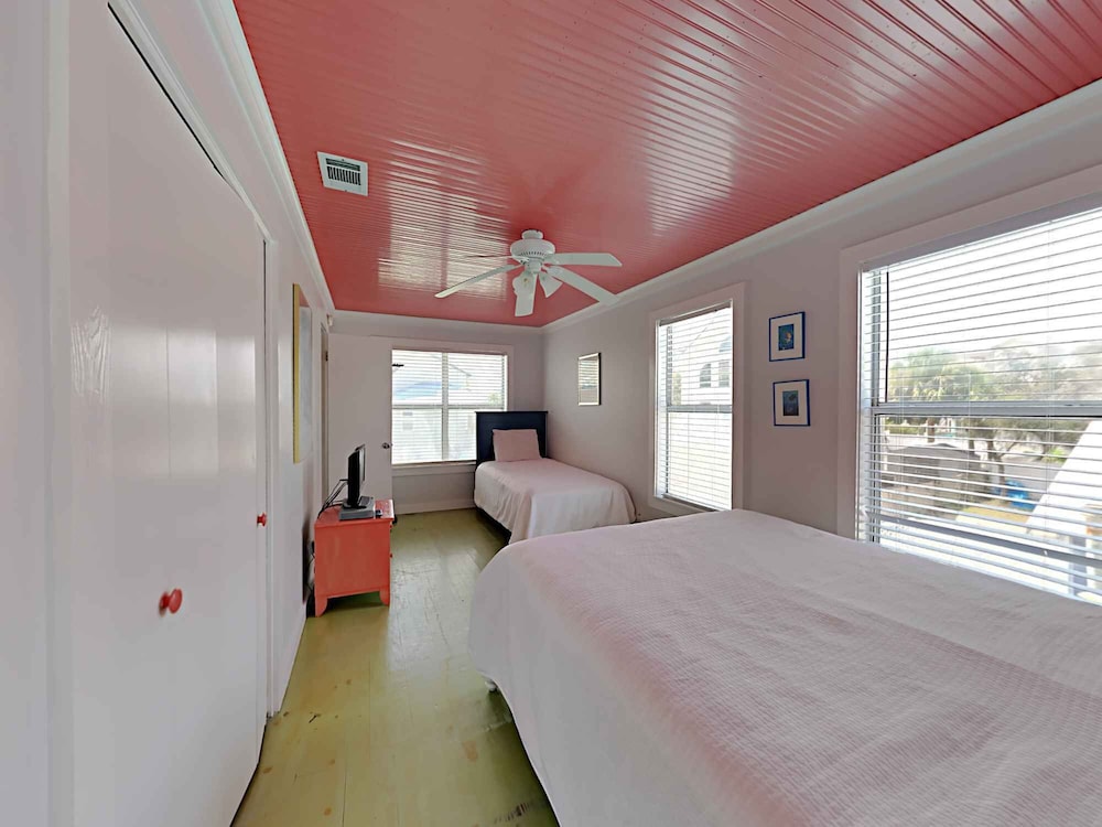 Cobia Cottage view 4