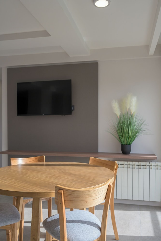 Downtown Apartment, Stunning Views, Terrace PL1 by Apartments Bariloche