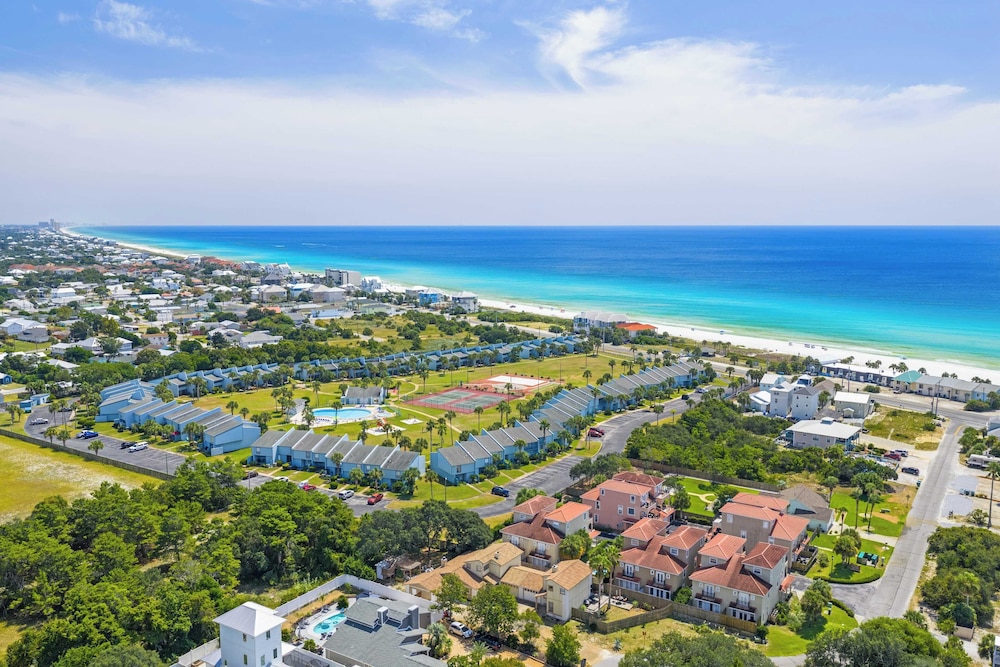 Southfields Retreat 4BR Getaway Near Laguna Beach, Carillon & Pier Park