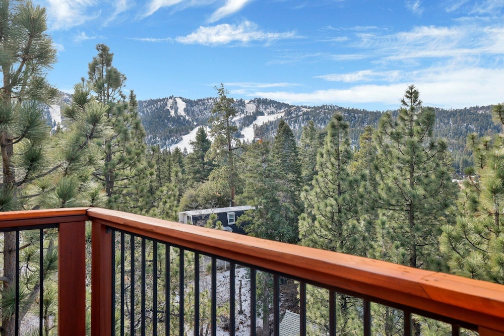 Menlo Slope View Chalet #2233