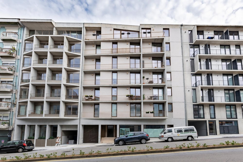 Feel Corporate Housing Campanh 05 view 2