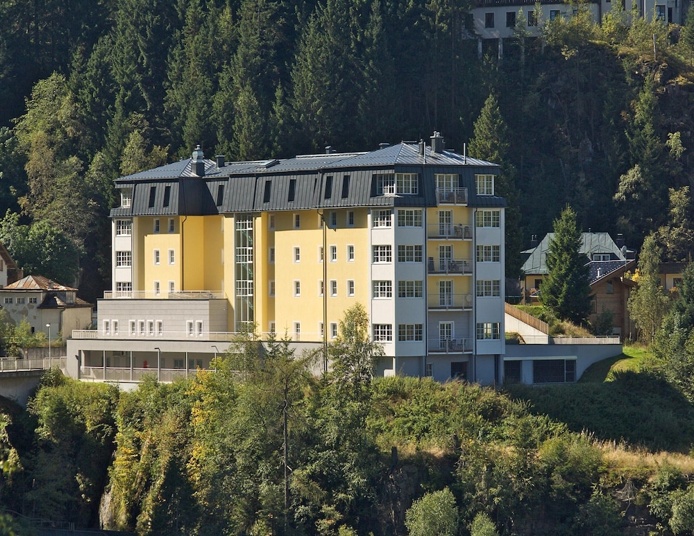 Apartment Bad Gastein Near Ski Lifts