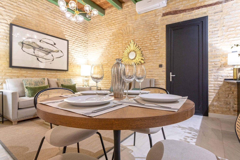 Amazing Apartment in Seville Center Acetres II