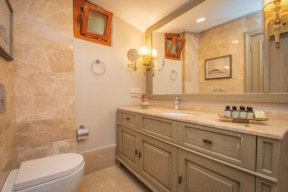 Layla Gocek - Yetişkinlere Özel - Image 75