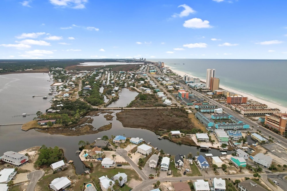 214 Shoreland