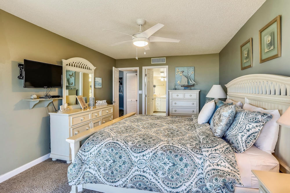 Land's End 9-403 Beach Front - Premier