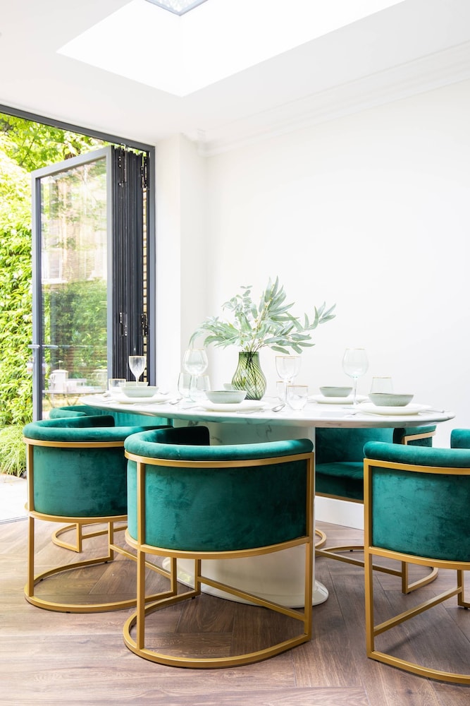 Westbourne Park Road Xviii by Onefinestay