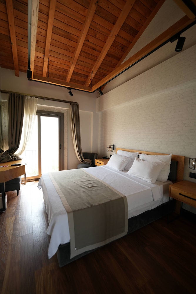 Azure Alaçatı - Image 15