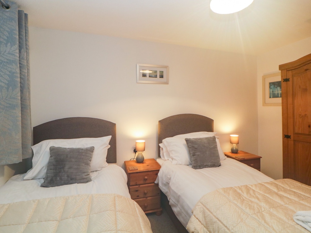 Manorcombe 40