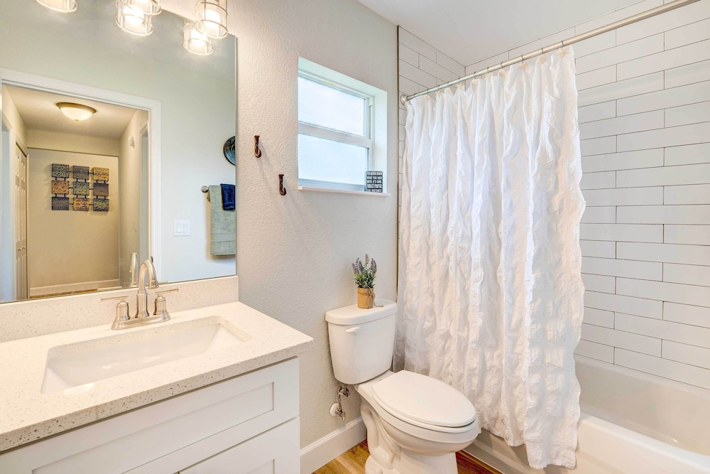 Sebring Vacations - Pet-friendly Sebring Home w/ Golf Pool Access - Property Image 10