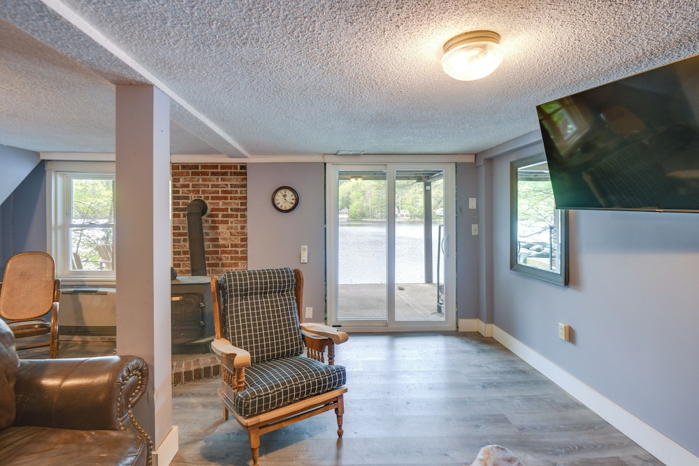Waterfront Escape w/ Kayak, Paddle Boards, & Sauna view 3