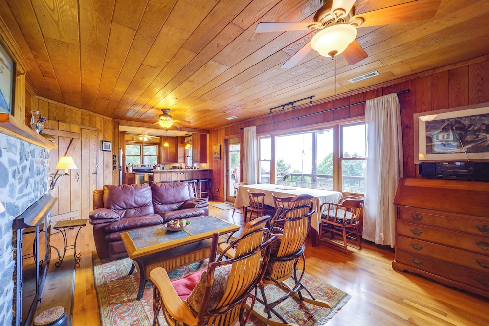 'mountain View' Cabin in Little Switzerland