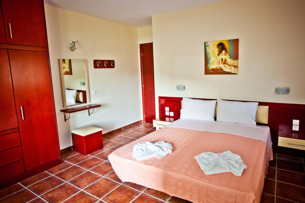 Aselinos Suites