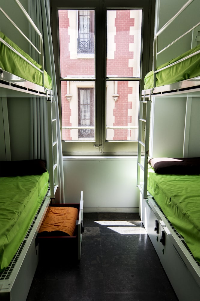 Urbany Hostel BCN GO!