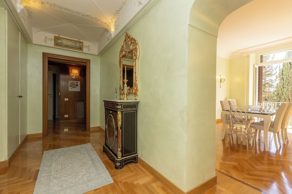 Ludovisi Apartment