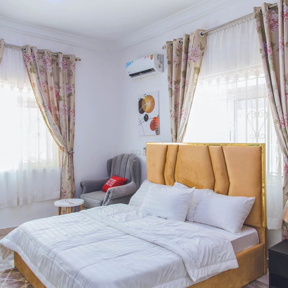 HEIK APARTMENT