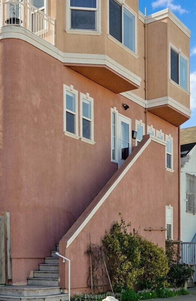 3BR Flat Near Chase Ctr & Downtown SF
