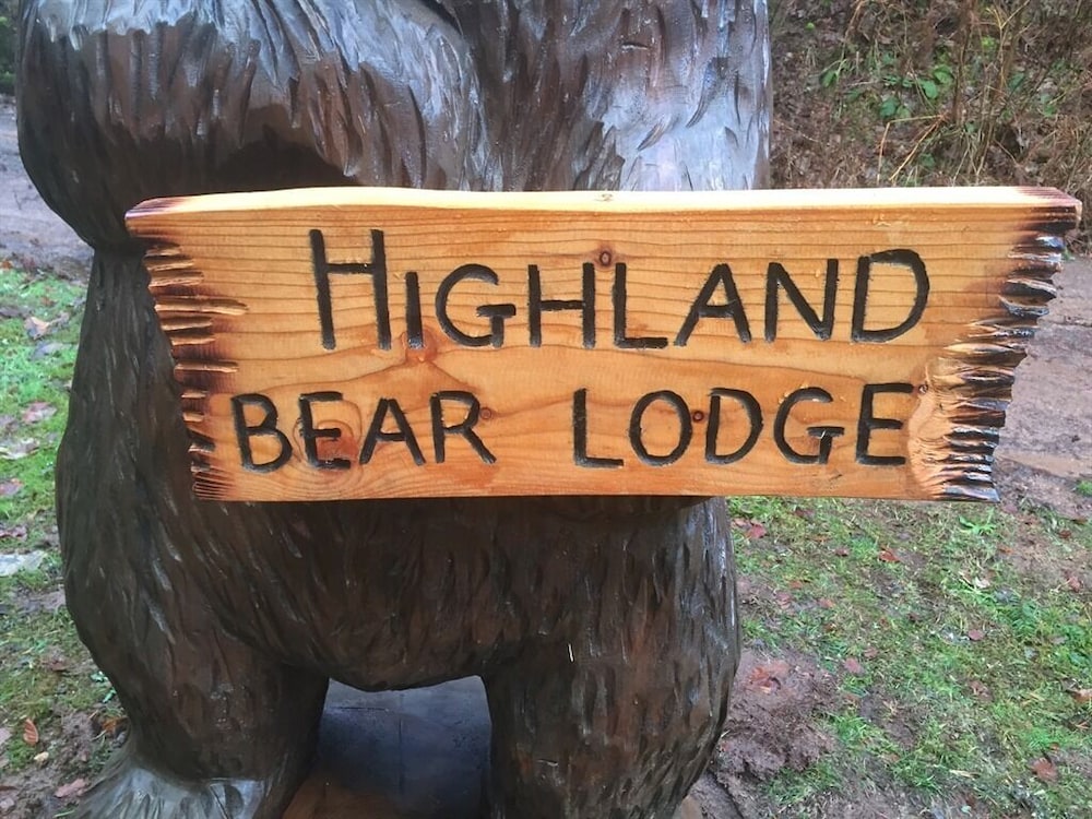 Highland Bear Lodge & Luxury Bear Huts