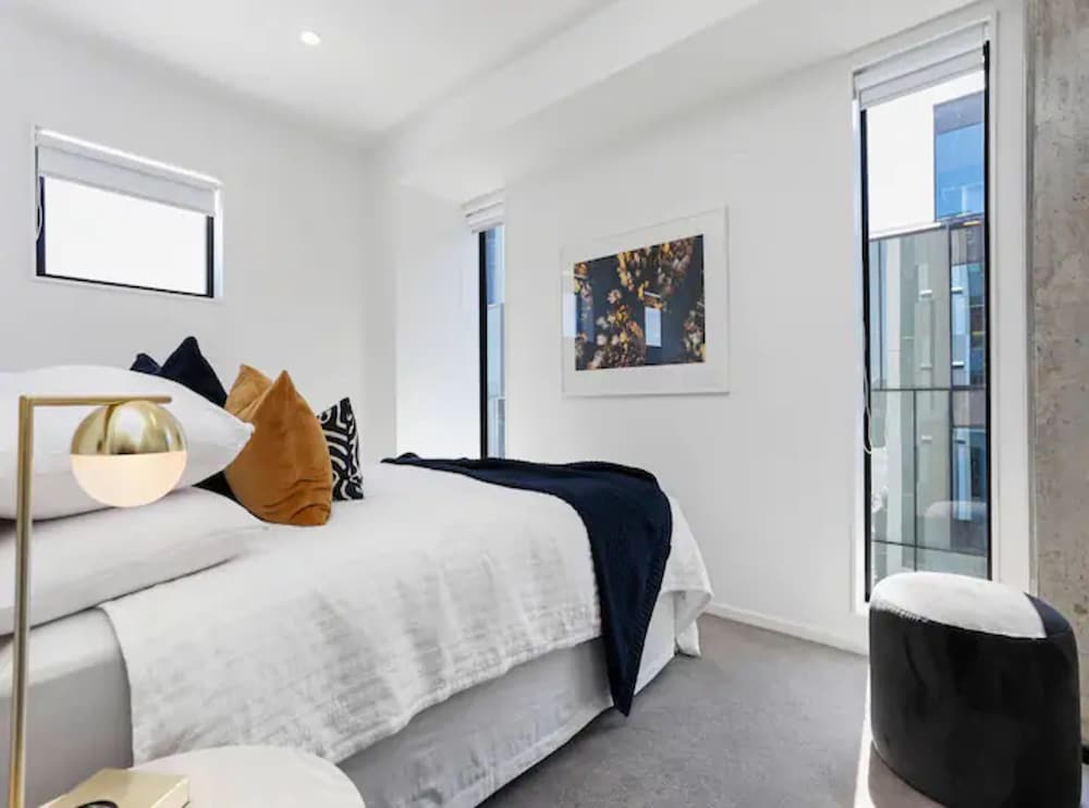 Stunning Modern 2BR -Perfect Location Zodiak Stays view 3