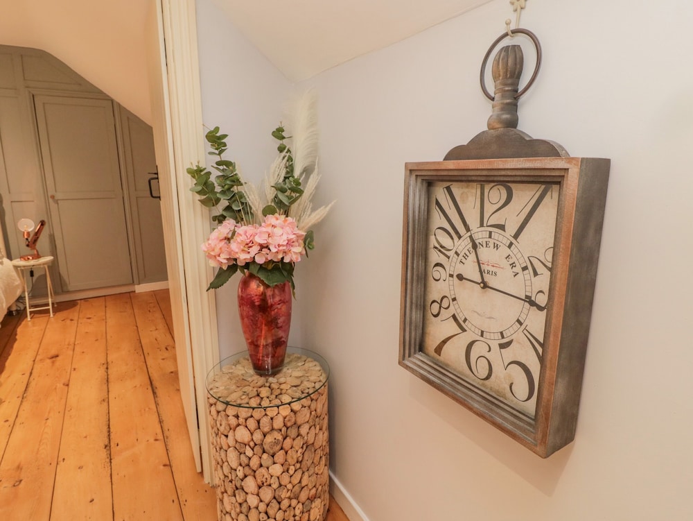 Donni Hall Cottage