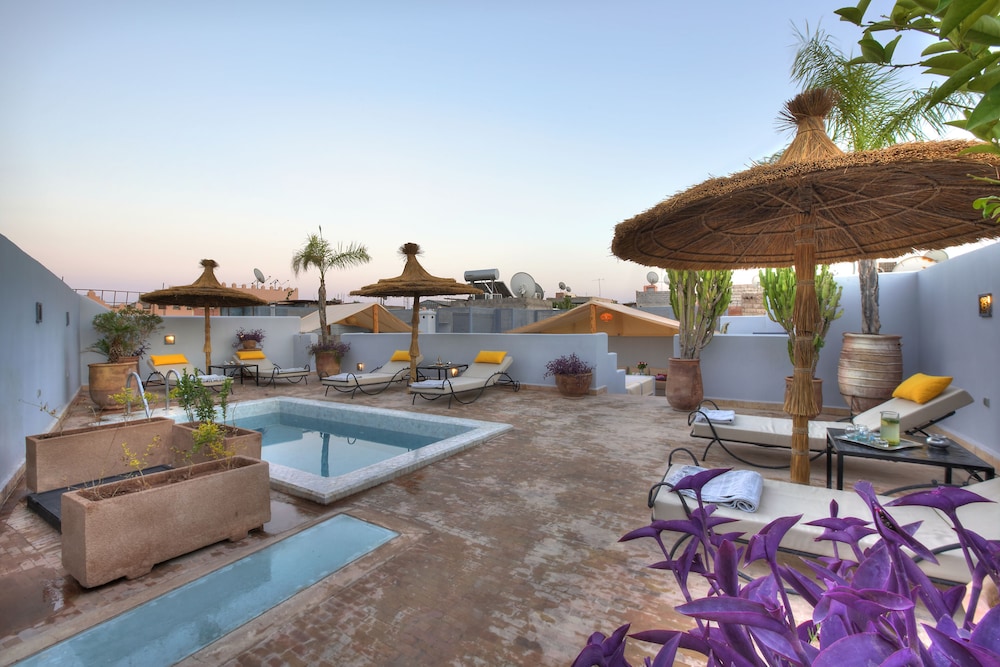 Riad Awa