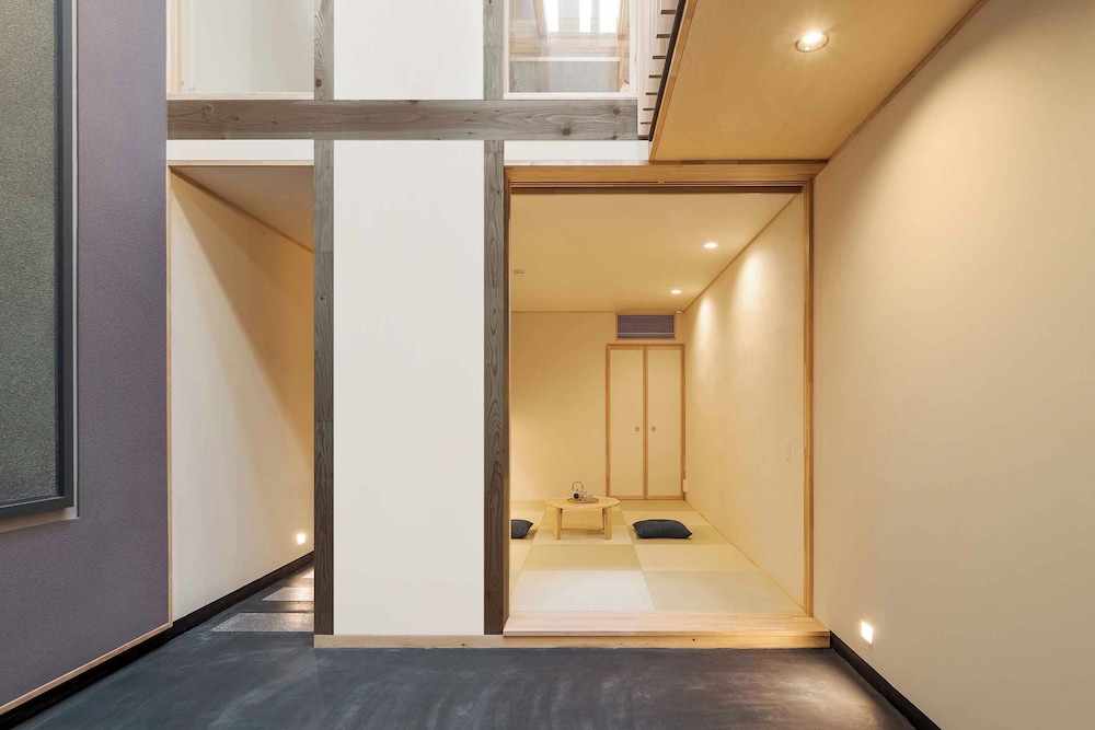 Hanasatomachi Machiya House